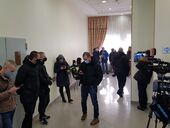 В Киеве начался суд по обжалованию ареста Антоненко. На него пришли Черновол и спортивная молодежь