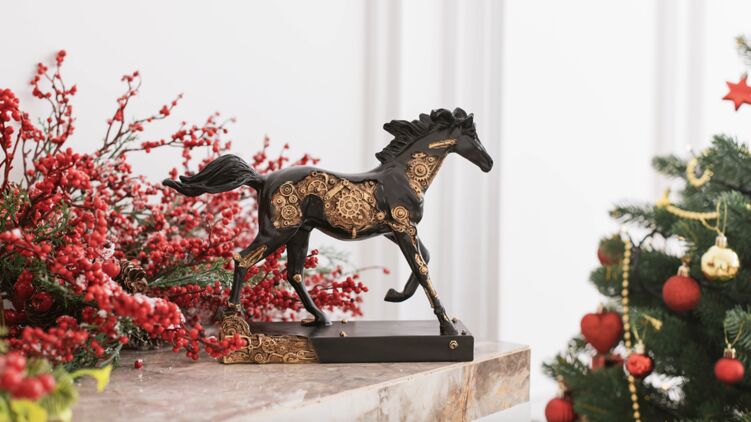 Настає рік Червоного Вогняного Коня