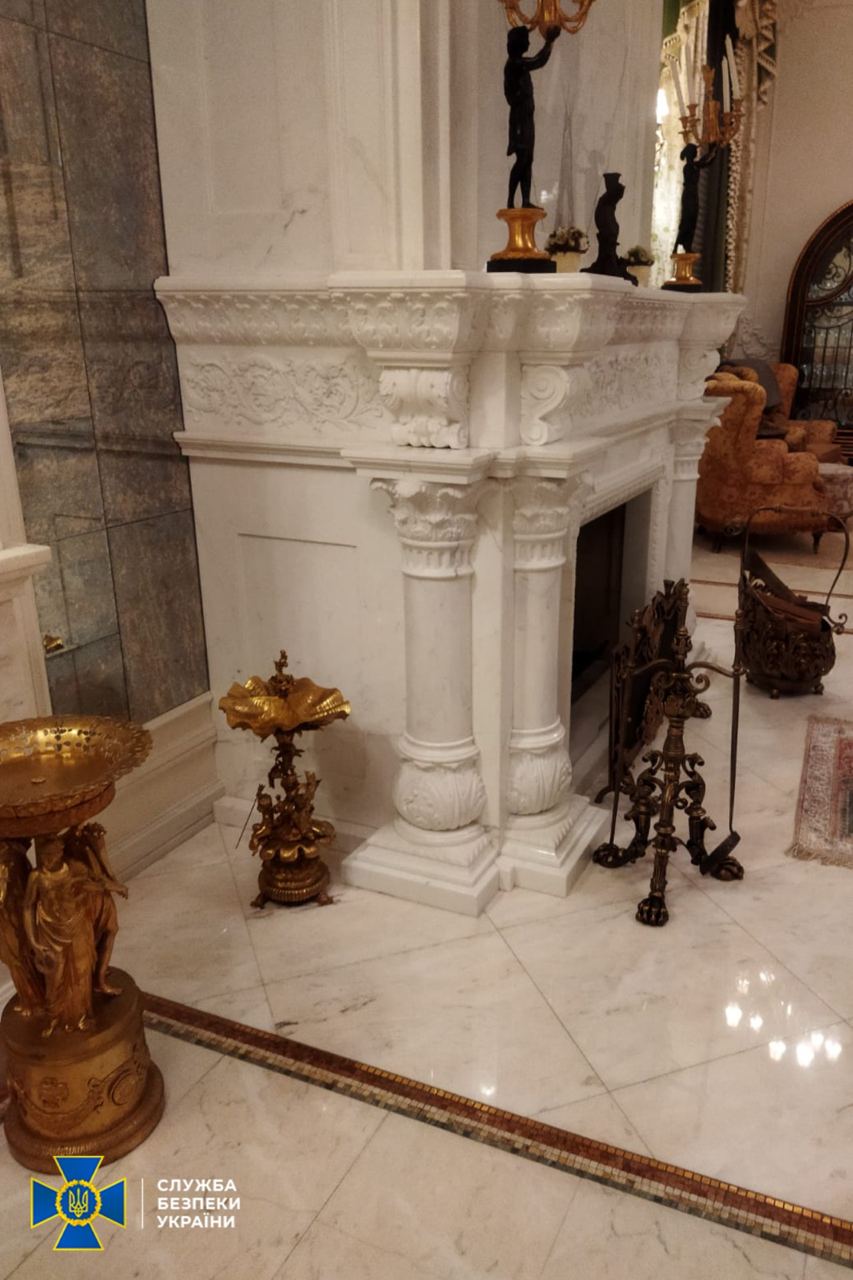 СБУ провела в Киеве 11 обысков у компаний, связанных с женой Виктора Медведчука Оксаной Марченко