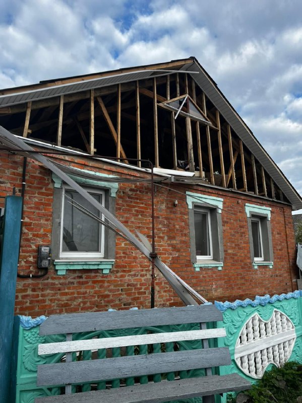 Фото последствий прилета по Краснополью в Сумской области. Источник: t.me/Zhyvytskyy