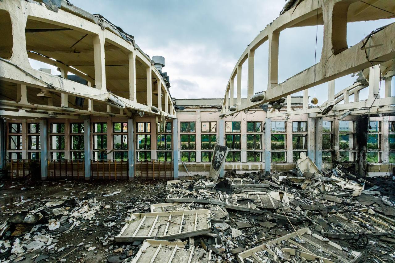 оследствия обстрела спорткомплекса Харьковского политеха