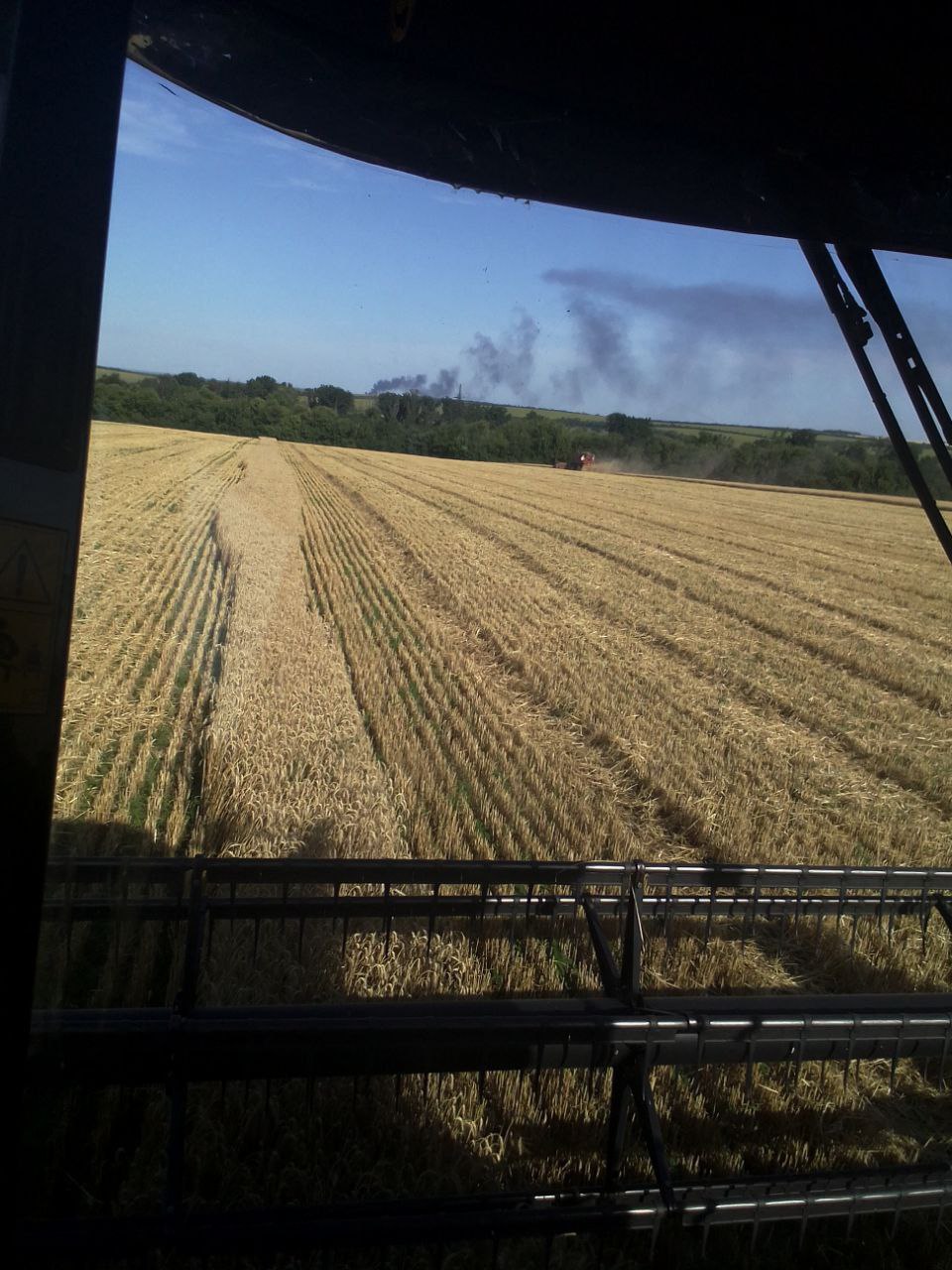 Под Днепром пожар