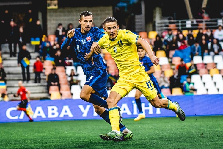 Молодежная сборная Украины по футболу разгромила словаков и выступит на Евро-2023. Все участники