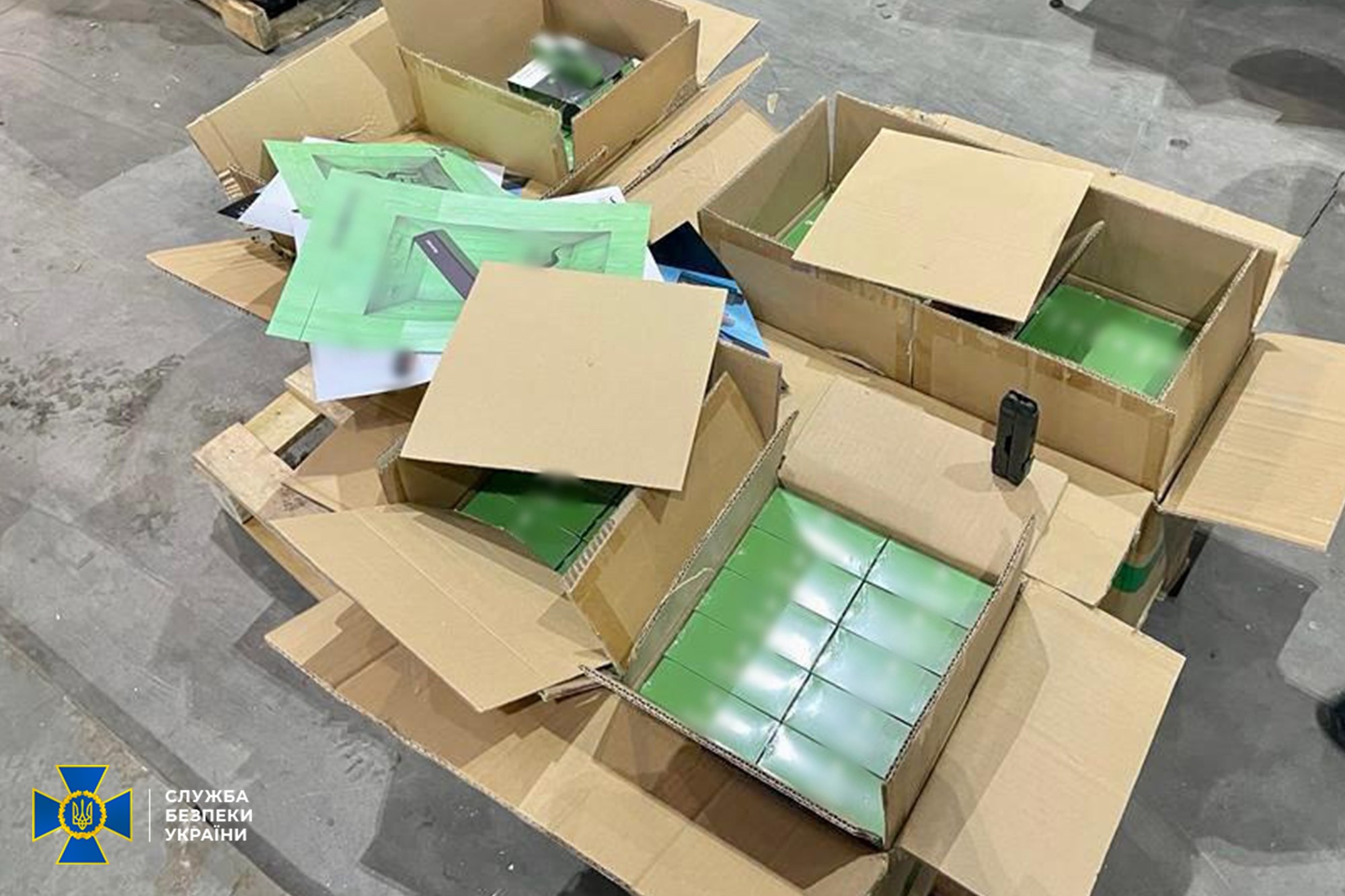 В Украину пытались ввезти 7 тонн контрафактных электронных сигарет на 16 миллионов